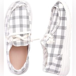 NWT Women’s Plaid Loafers Slip-On Low Top Sneakers Casual Boat Shoes Sz 7